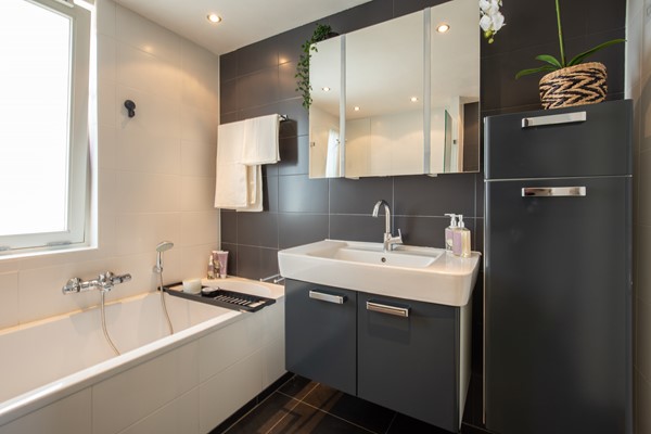 Medium property photo - Anna van Hensbeeksingel 377, 2803 LW Gouda